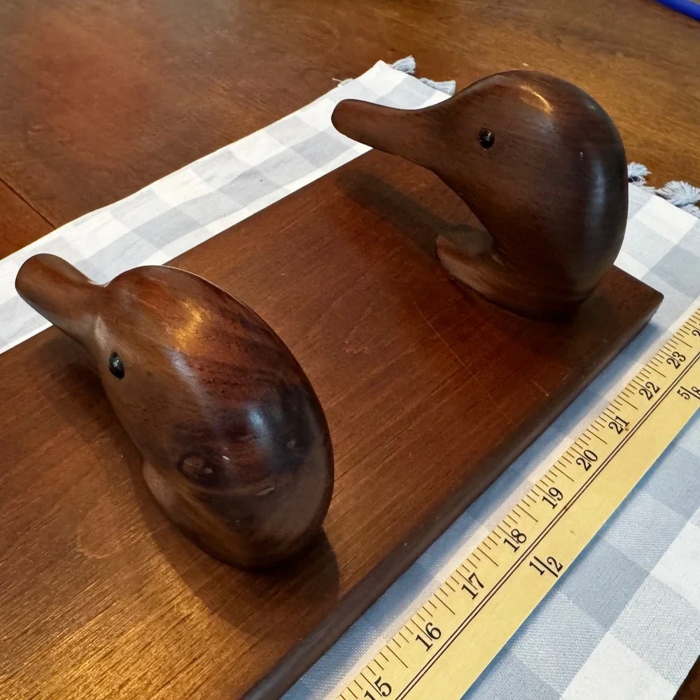 The Edgecomb Woodcarver Coat Rack Unisex OS Brown Duck Head 4 Hook Rustic Wood